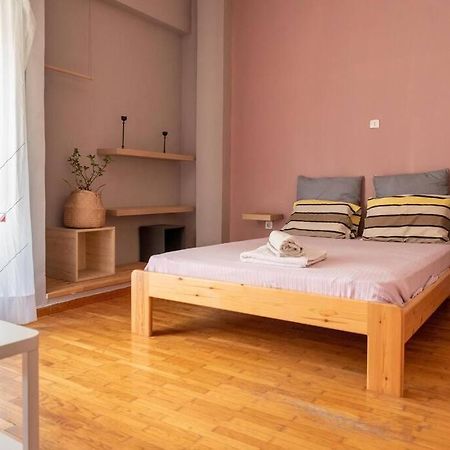 Nice Apartment Near City Center Atene Esterno foto