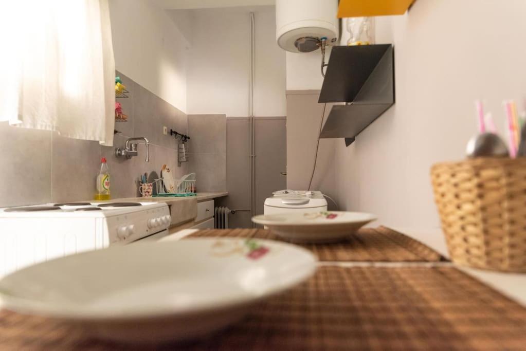 Nice Apartment Near City Center Atene Esterno foto