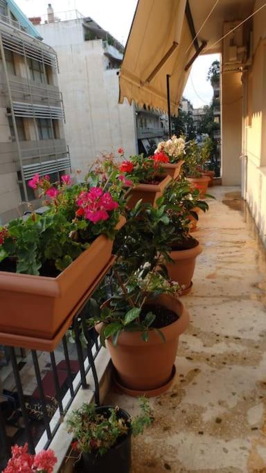 Nice Apartment Near City Center Atene Esterno foto